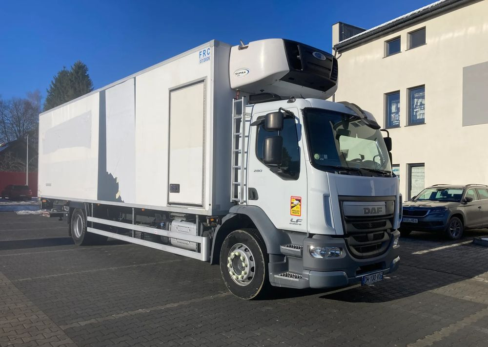 DAF Daf LF 18.280 chłodnia izoterma 22 palety - Рефрижератор вантажівка: фото 2 DAF Daf LF 18.280 chłodnia izoterma 22 palety - Рефрижератор вантажівка: фото 2