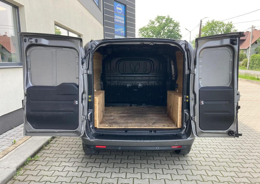 Fiat FIAT DOBLO 3 OSOBOWY krótki parnter berlingo - Суцільнометалевий фургон: фото 5 Fiat FIAT DOBLO 3 OSOBOWY krótki parnter berlingo - Суцільнометалевий фургон: фото 5