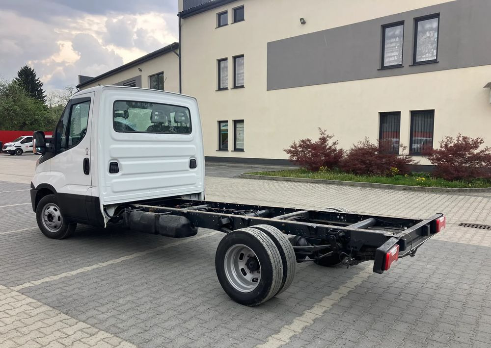 Iveco DAILY 35C13 ramo do zabudowy kiper wywrotka - Вантажівка шасі: фото 4 Iveco DAILY 35C13 ramo do zabudowy kiper wywrotka - Вантажівка шасі: фото 4