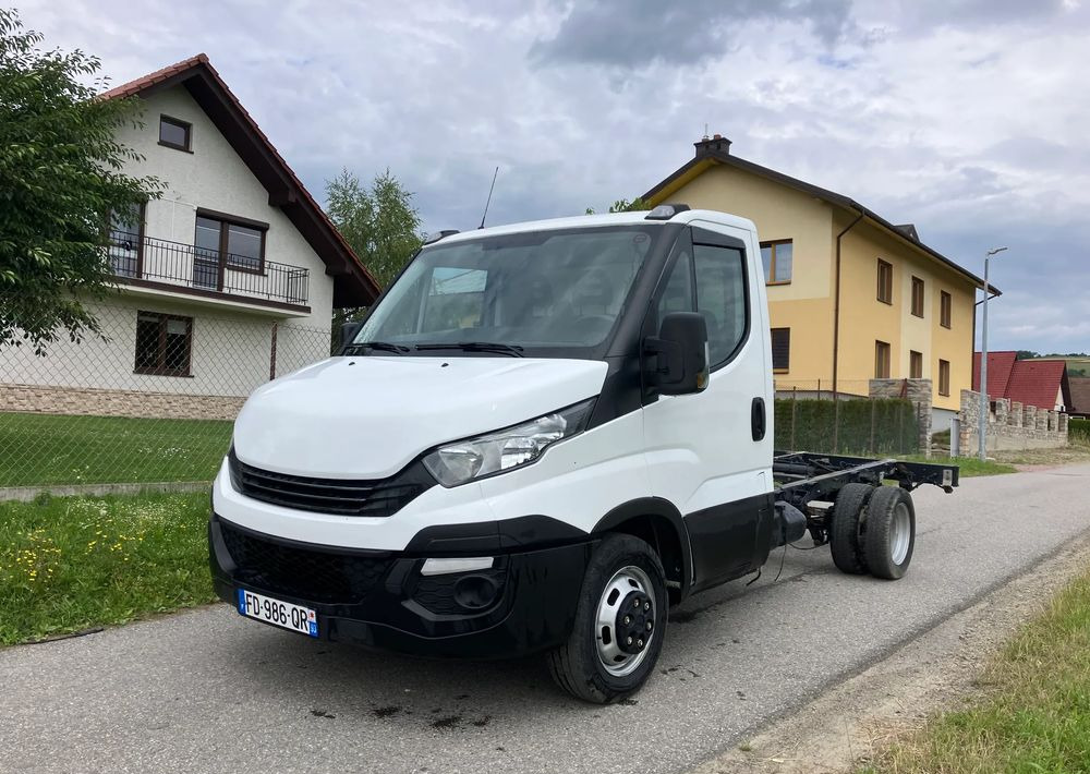 Iveco DAILY 35C14 ramo do zabudowy kiper wywrotka - Вантажівка шасі: фото 1 Iveco DAILY 35C14 ramo do zabudowy kiper wywrotka - Вантажівка шасі: фото 1