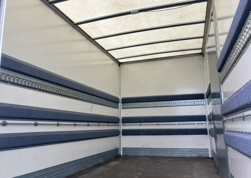 Iveco DAILY 35C16 kontener kurierka 3.0 silnik - Фургон з закритим кузовом: фото 5 Iveco DAILY 35C16 kontener kurierka 3.0 silnik - Фургон з закритим кузовом: фото 5