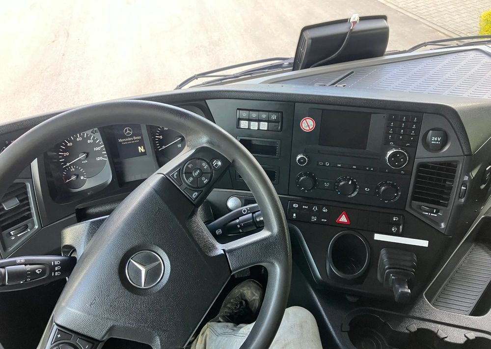 Mercedes-Benz ANTOS 1830 solidny kiper wywrotka blokada mostu - Самоскид вантажівка: фото 3 Mercedes-Benz ANTOS 1830 solidny kiper wywrotka blokada mostu - Самоскид вантажівка: фото 3