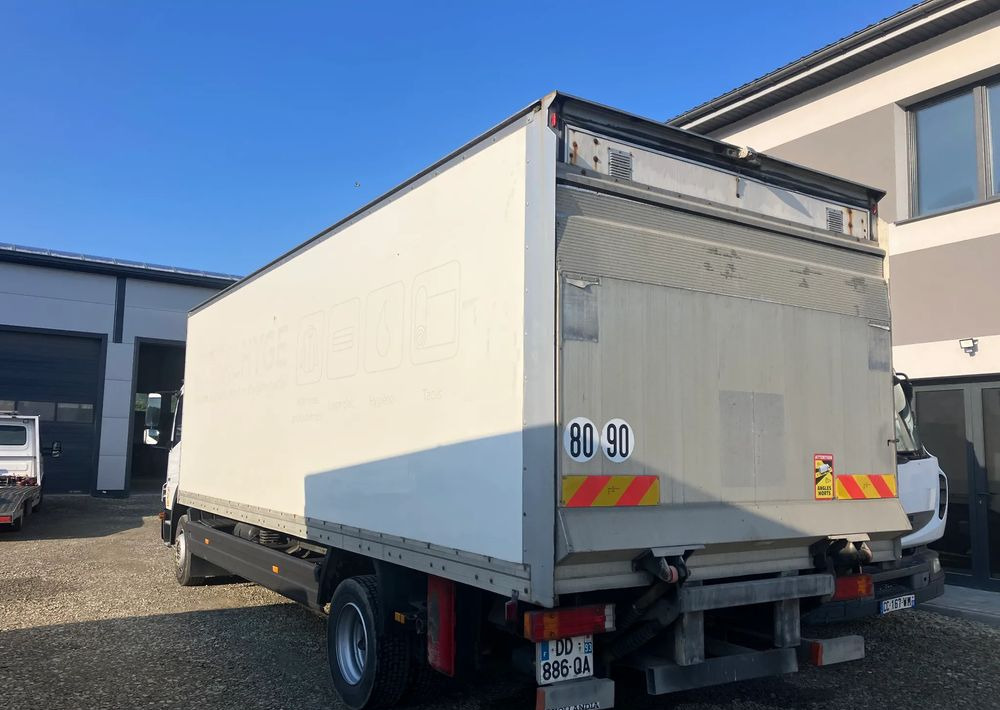 Mercedes-Benz Atego 1218 kurierka kontener - Вантажівка з закритим кузовом: фото 3 Mercedes-Benz Atego 1218 kurierka kontener - Вантажівка з закритим кузовом: фото 3
