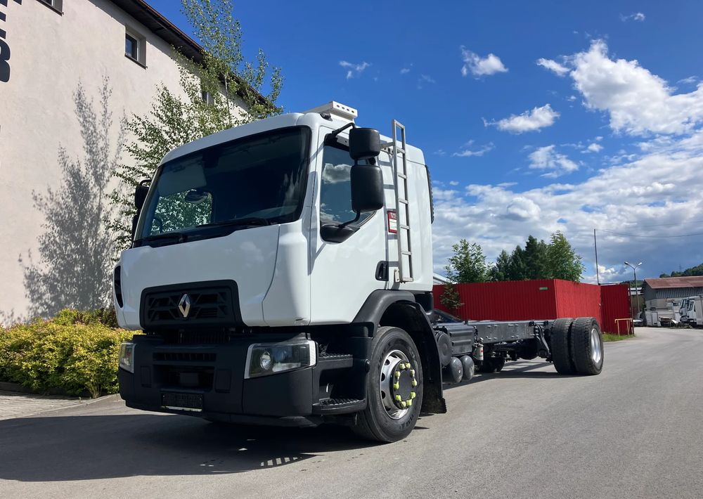 Renault RENAULT Gama D WIDE 19 euro 6 ramo do zabudowy tylko 50 tys km - Вантажівка шасі: фото 1 Renault RENAULT Gama D WIDE 19 euro 6 ramo do zabudowy tylko 50 tys km - Вантажівка шасі: фото 1