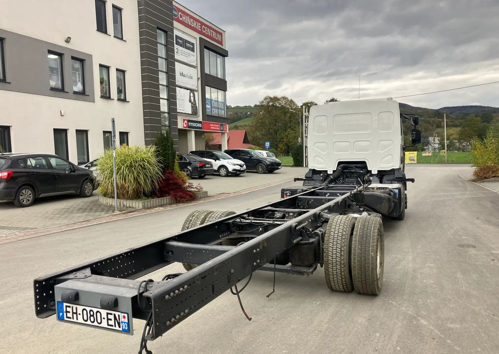 Renault RENAULT Gama D12 euro 6 ramo do zabudowy - Вантажівка шасі: фото 3 Renault RENAULT Gama D12 euro 6 ramo do zabudowy - Вантажівка шасі: фото 3