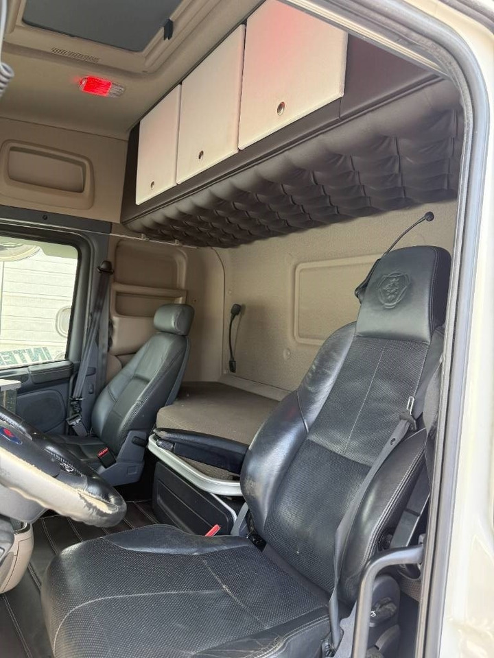 Scania R520LB8X4*4HNB  - Гаковий мультиліфт вантажівка: фото 2 Scania R520LB8X4*4HNB  - Гаковий мультиліфт вантажівка: фото 2