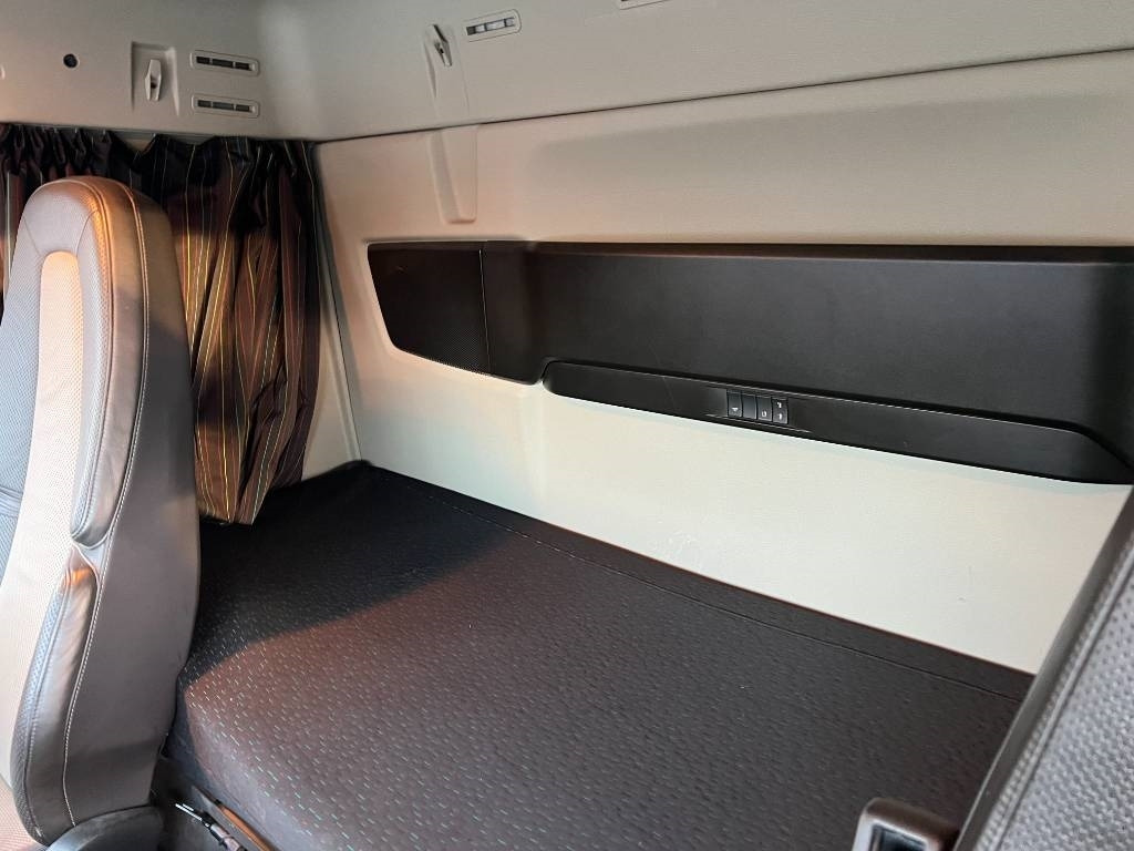 Самоскид вантажівка Volvo FM 6x2 420 hk Sörling Tippdumper: фото 12