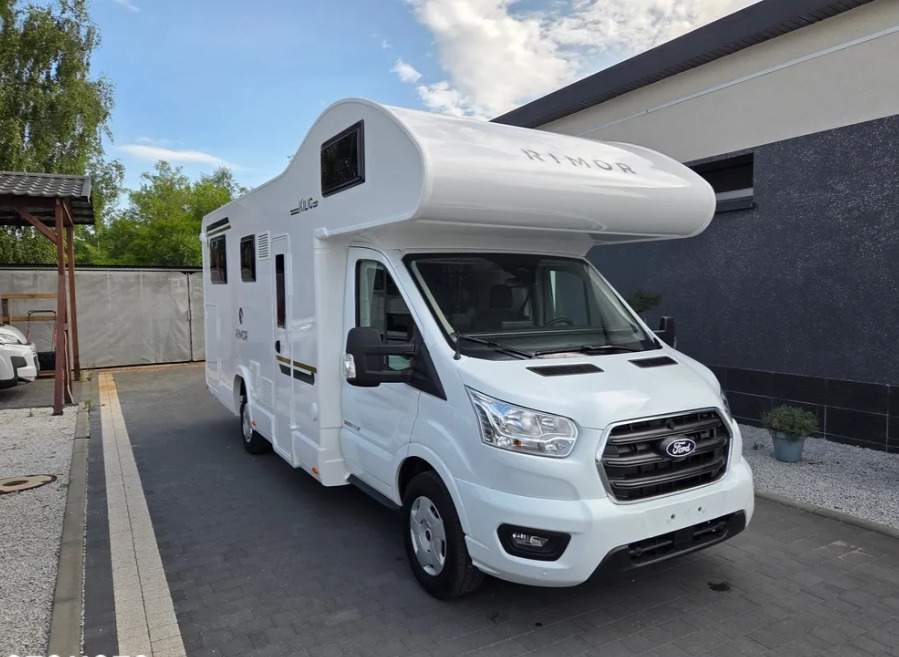RIMOR Rimor KILIG 695 NEW Retrofitted 5-Passenger Winterized Camera Navigation - Кастенваген: фото 1 RIMOR Rimor KILIG 695 NEW Retrofitted 5-Passenger Winterized Camera Navigation - Кастенваген: фото 1