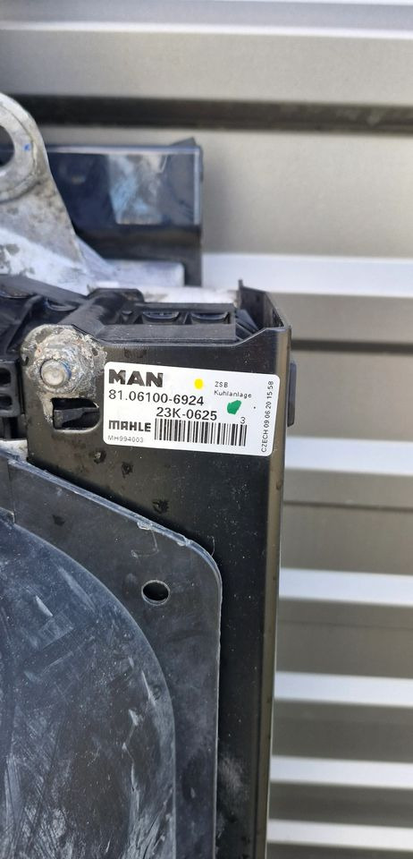 MAN TG3 TGX CHŁODNICA KOMPLET CHŁODNIC - Система охолодження: фото 4 MAN TG3 TGX CHŁODNICA KOMPLET CHŁODNIC - Система охолодження: фото 4