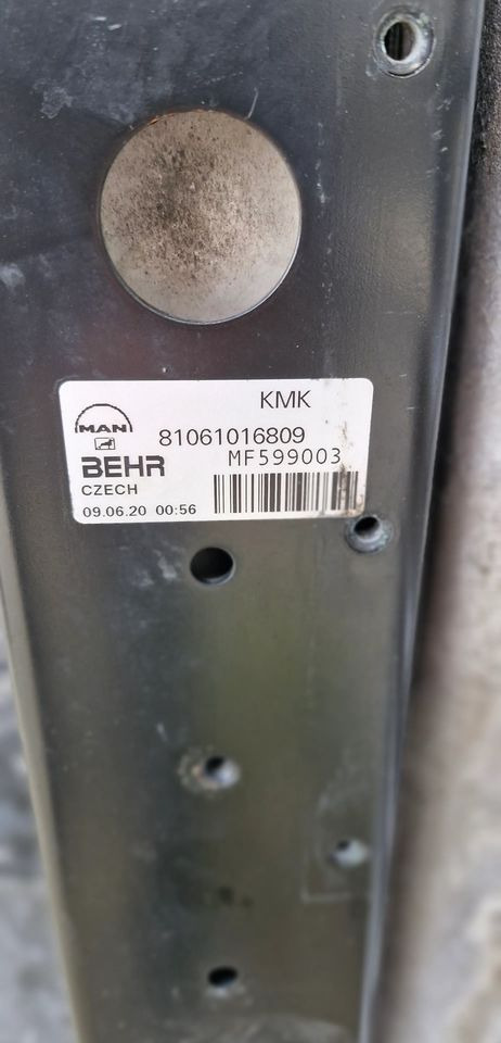 MAN TG3 TGX CHŁODNICA KOMPLET CHŁODNIC - Система охолодження: фото 3 MAN TG3 TGX CHŁODNICA KOMPLET CHŁODNIC - Система охолодження: фото 3