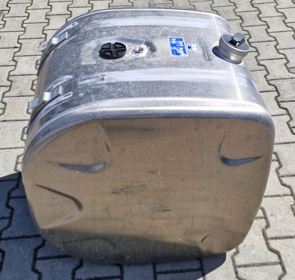 SCANIA R S ZBIORNIK PALIWA 200L NOWY - Паливна система: фото 4 SCANIA R S ZBIORNIK PALIWA 200L NOWY - Паливна система: фото 4