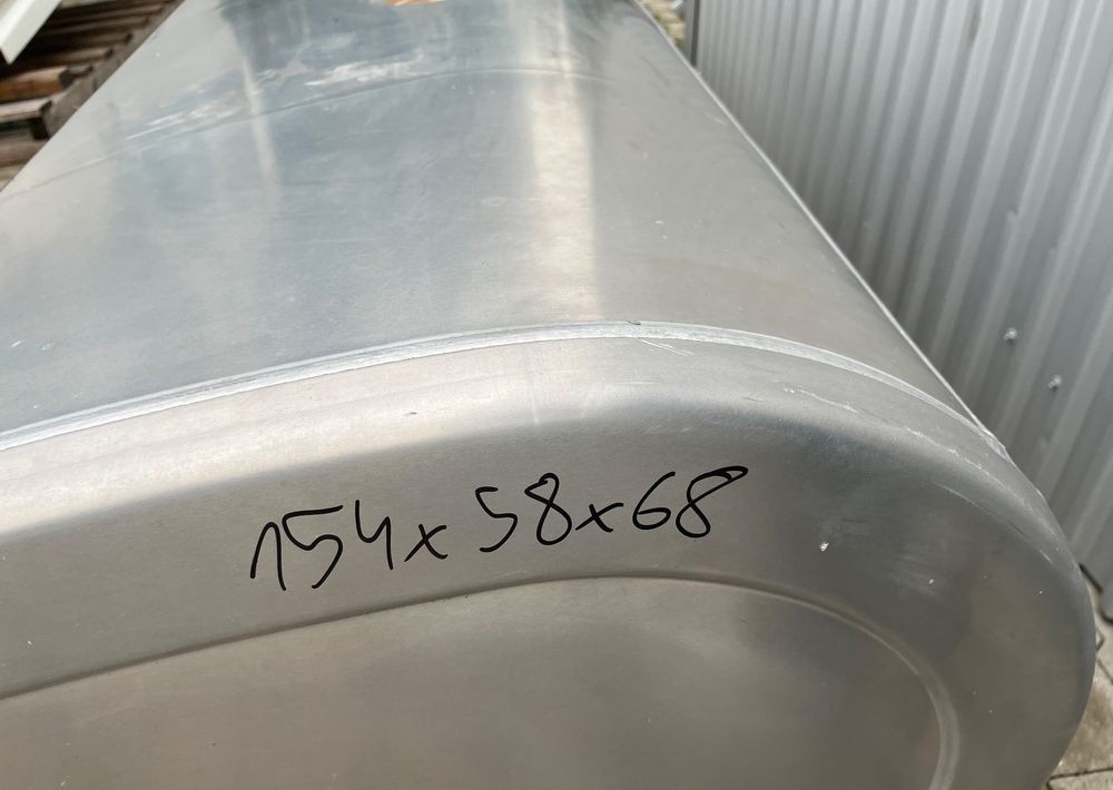 Zbiornik paliwa Volvo FH FM Renault 475 litrów bak low deck - Паливна система в категорії Вантажівки: фото 5 Zbiornik paliwa Volvo FH FM Renault 475 litrów bak low deck - Паливна система в категорії Вантажівки: фото 5