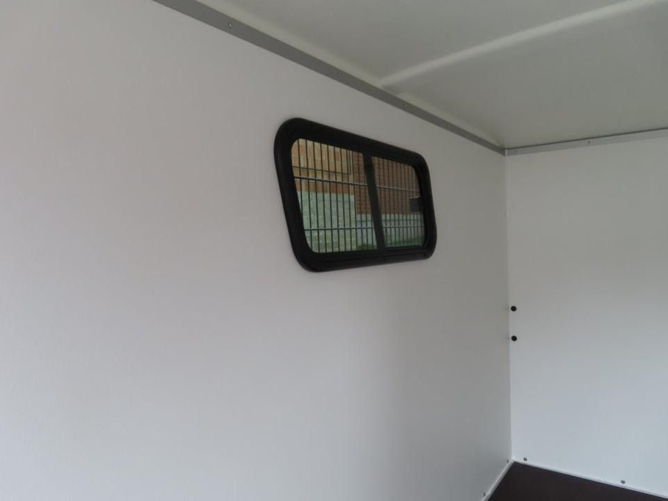 Böckmann KT 2513/135 PKW-Anhänger Kofferanhänger Fenster 100km/h - Причеп для легкових автомобілів: фото 5 Böckmann KT 2513/135 PKW-Anhänger Kofferanhänger Fenster 100km/h - Причеп для легкових автомобілів: фото 5