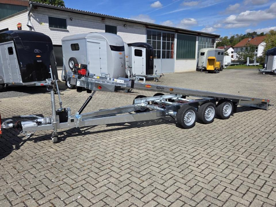 Böckmann PKW-Anhänger, Autotransporter 3,5to. E-Winde 100 km/h - Автовоз причіп: фото 1 Böckmann PKW-Anhänger, Autotransporter 3,5to. E-Winde 100 km/h - Автовоз причіп: фото 1