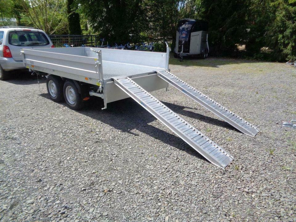 Самоскид причіп Böckmann PKW-Anhänger Elektro-Dreiseitenkipper 3,5 to. sofort: фото 10