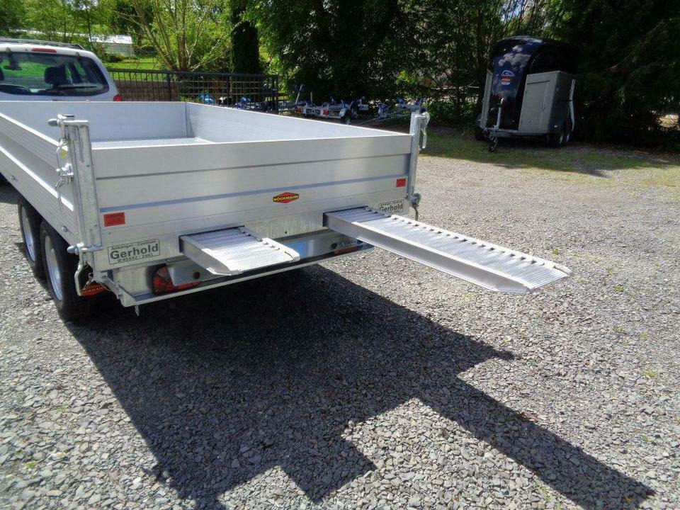 Самоскид причіп Böckmann PKW-Anhänger Elektro-Dreiseitenkipper 3,5 to. sofort: фото 9