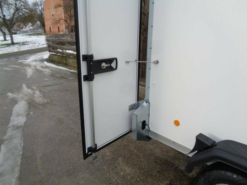 Böckmann PKW-Anhänger, KT3015/20 M-F, Koffer, 2,0 to. - Закритий кузов причіп: фото 5 Böckmann PKW-Anhänger, KT3015/20 M-F, Koffer, 2,0 to. - Закритий кузов причіп: фото 5