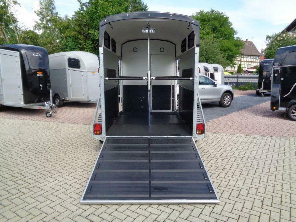 Böckmann Pferdeanhänger Big Portax WCF Videokamera - Причіп коневоз: фото 4 Böckmann Pferdeanhänger Big Portax WCF Videokamera - Причіп коневоз: фото 4