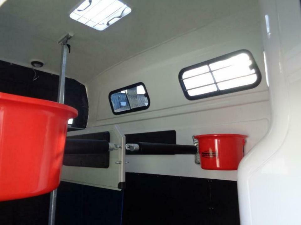 Böckmann, Pferdeanhänger, Grand Master SR, WCF, 100 km/h - Причіп коневоз: фото 5 Böckmann, Pferdeanhänger, Grand Master SR, WCF, 100 km/h - Причіп коневоз: фото 5