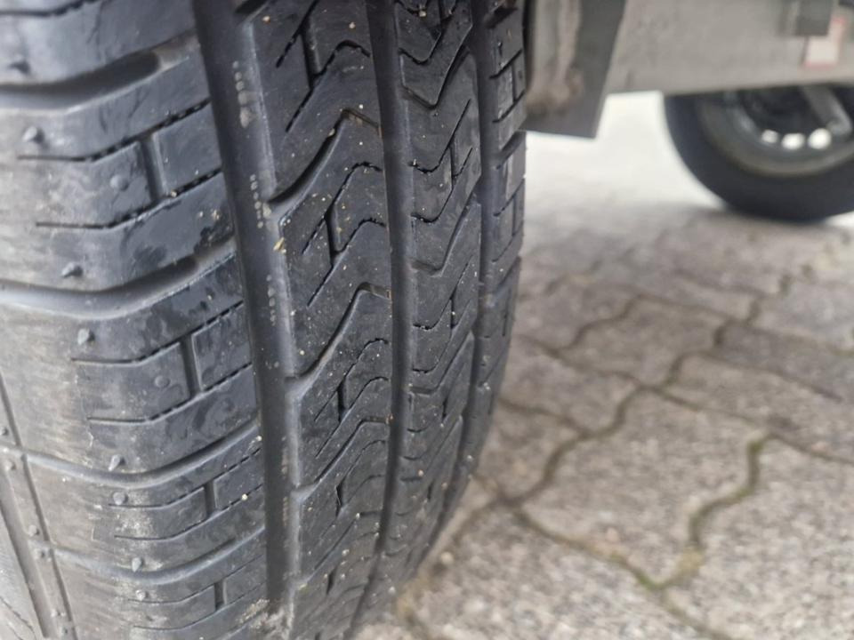 Причеп для легкових автомобілів PKW-Anhänger Kofferanhänger TPV KT-EB 2 VS 100km/h: фото 12 Причеп для легкових автомобілів PKW-Anhänger Kofferanhänger TPV KT-EB 2 VS 100km/h: фото 12