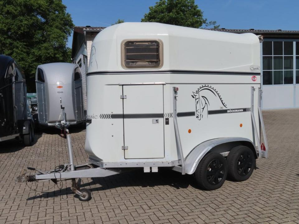 Pferdeanhänger Böckmann Classic Sattelkammer TÜV NEU - Причіп коневоз: фото 2 Pferdeanhänger Böckmann Classic Sattelkammer TÜV NEU - Причіп коневоз: фото 2