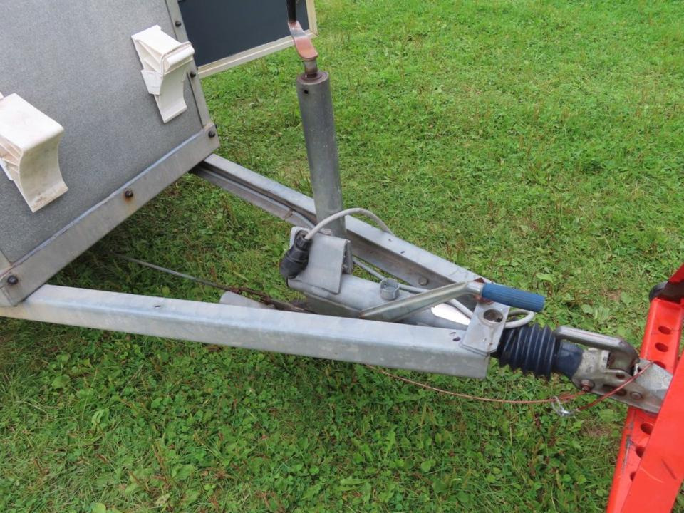 Новий Причіп коневоз Vieh - Pferdeanhänger, PKW Anhänger, Henra,  TÜV NEU: фото 11