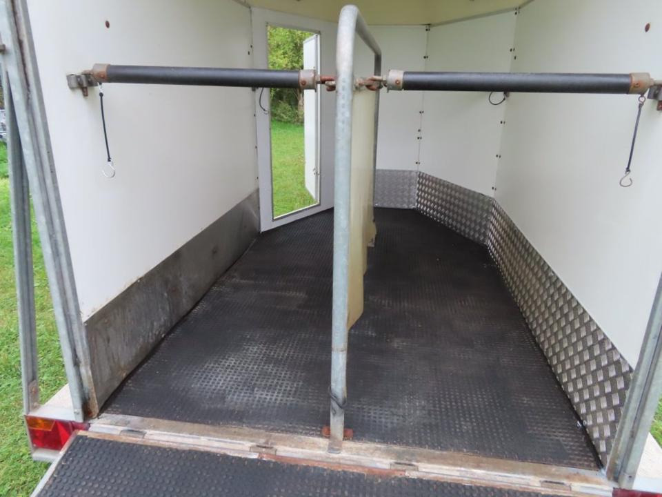 Vieh - Pferdeanhänger, PKW Anhänger, Henra, TÜV NEU - Причіп коневоз: фото 5 Vieh - Pferdeanhänger, PKW Anhänger, Henra, TÜV NEU - Причіп коневоз: фото 5