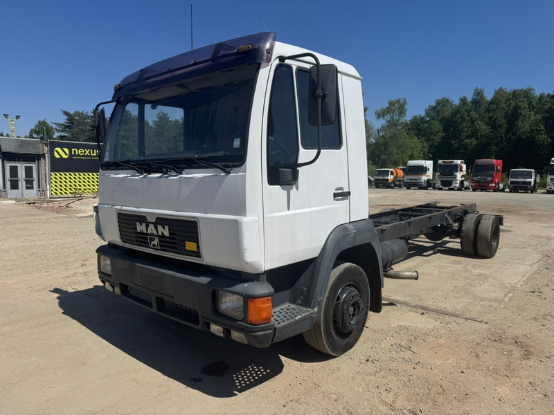 MAN 12.224 (MANUAL GEARBOX / EURO 2 / BELGIAN TRUCK IN GOOD CONDITION !!!) - Вантажівка шасі: фото 1 MAN 12.224 (MANUAL GEARBOX / EURO 2 / BELGIAN TRUCK IN GOOD CONDITION !!!) - Вантажівка шасі: фото 1
