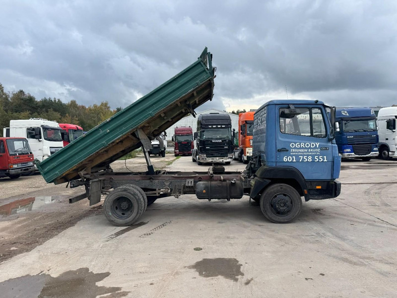 Mercedes-Benz SK 814 (6 CYLINDER / STEEL SUSPENSION / MANUAL PUMP / 3-SIDE TIPPER) - Самоскид вантажівка: фото 4 Mercedes-Benz SK 814 (6 CYLINDER / STEEL SUSPENSION / MANUAL PUMP / 3-SIDE TIPPER) - Самоскид вантажівка: фото 4