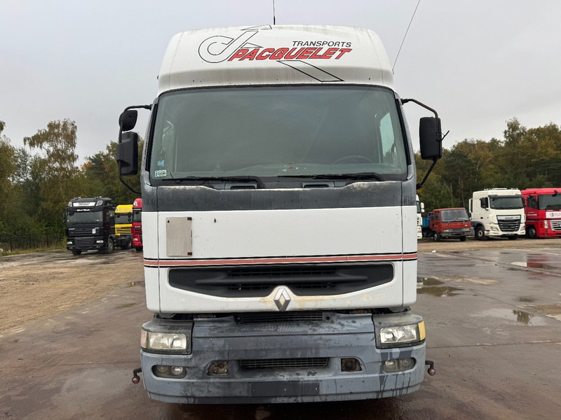 Renault Premium 385 (GRAND PONT / POMPE MANUELLE / PTO / HYDRAULIQUE POUR BENNE) - Тягач: фото 2 Renault Premium 385 (GRAND PONT / POMPE MANUELLE / PTO / HYDRAULIQUE POUR BENNE) - Тягач: фото 2