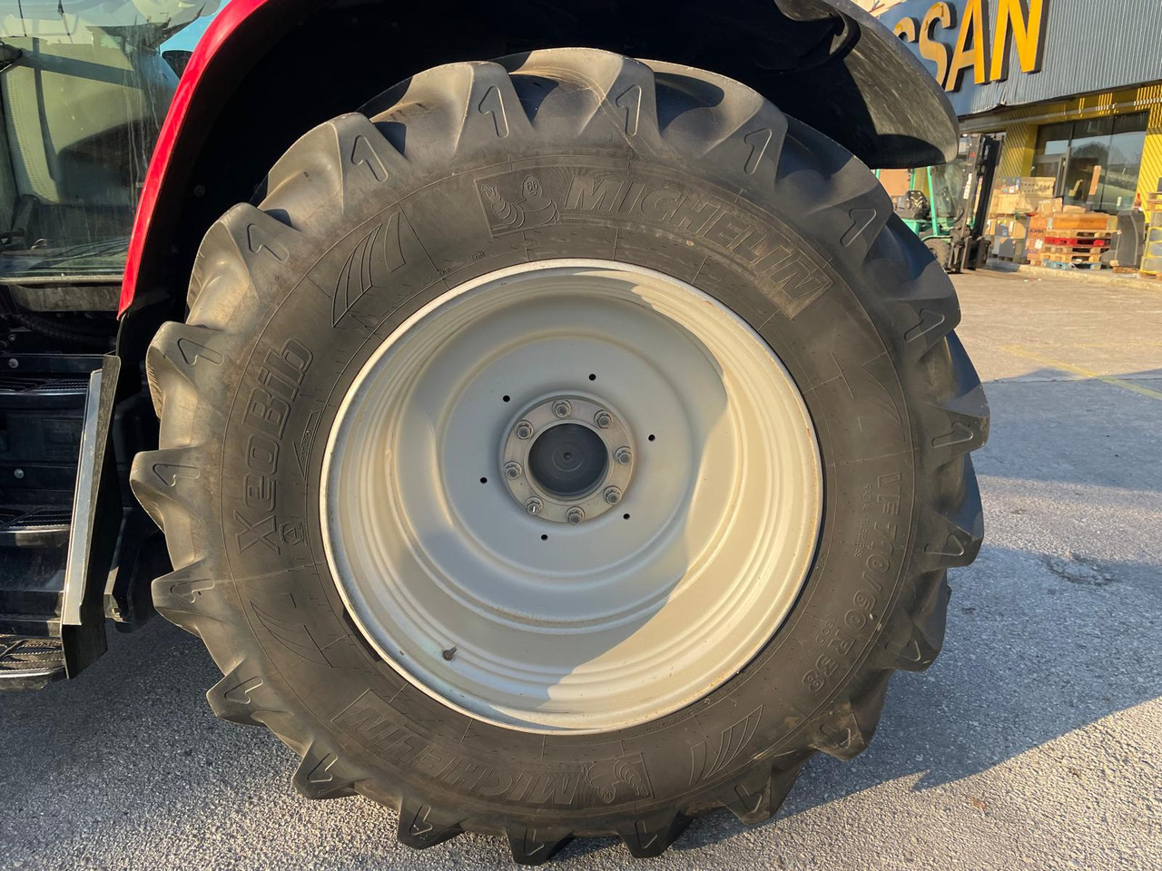 MASSEY FERGUSON 7718 DYNA-VT - Трактор: фото 5 MASSEY FERGUSON 7718 DYNA-VT - Трактор: фото 5