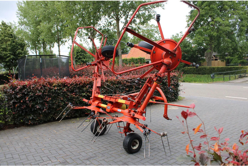 Kuhn GF 5000MHA - Сіноворушилка: фото 3 Kuhn GF 5000MHA - Сіноворушилка: фото 3