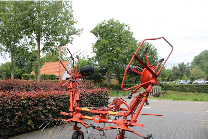 Kuhn GF 5000MHA - Сіноворушилка: фото 4 Kuhn GF 5000MHA - Сіноворушилка: фото 4