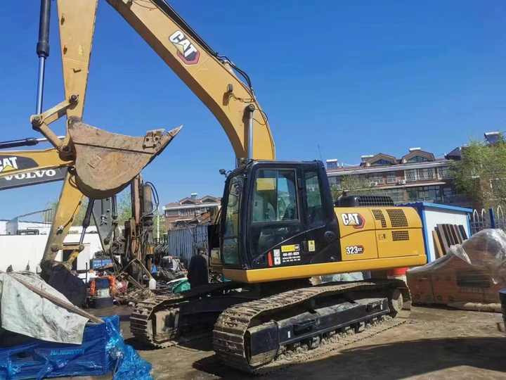 100% Original Caterpillar 323GX Large Excavator for Sale Made in Japan Used Cat 323gx for Sale - Гусеничний екскаватор: фото 2 100% Original Caterpillar 323GX Large Excavator for Sale Made in Japan Used Cat 323gx for Sale - Гусеничний екскаватор: фото 2