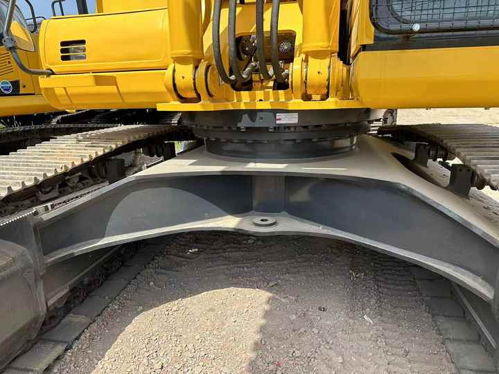40-ton Second-hand Komatsu PC400-8 Hydraulic Crawler Excavator on Sale. Used Komatsu 400-8 in Excellent Condition Hot Sale - Екскаватор: фото 2 40-ton Second-hand Komatsu PC400-8 Hydraulic Crawler Excavator on Sale. Used Komatsu 400-8 in Excellent Condition Hot Sale - Екскаватор: фото 2