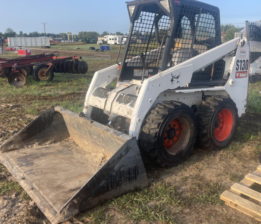 BOBCAT S130 - Міні-навантажувач: фото 3 BOBCAT S130 - Міні-навантажувач: фото 3