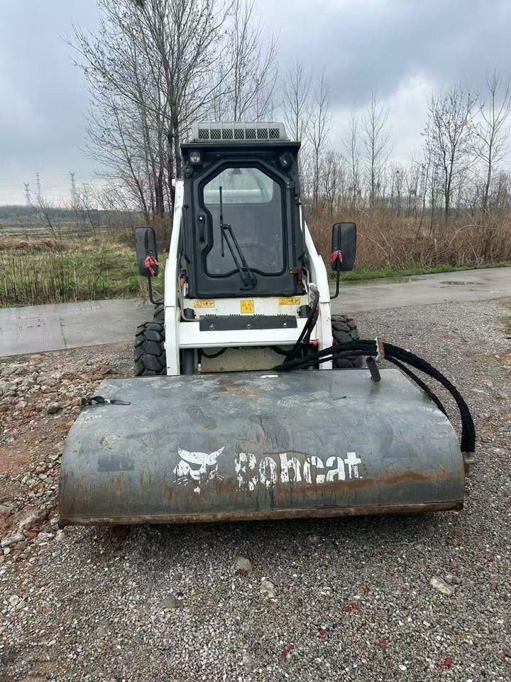BOBCAT S18 - Міні-навантажувач: фото 4 BOBCAT S18 - Міні-навантажувач: фото 4