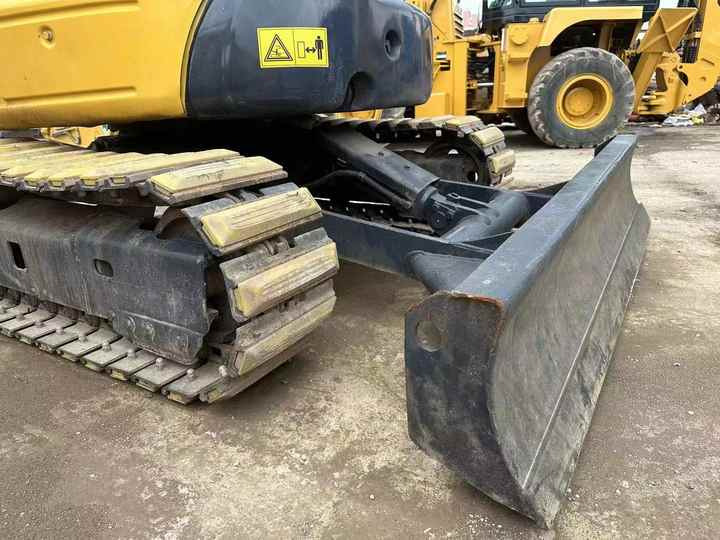 Best Quality Komatsu PC35mr Used Mini Excavator Earth-moving Machinery in Good Performance - Гусеничний екскаватор: фото 4 Best Quality Komatsu PC35mr Used Mini Excavator Earth-moving Machinery in Good Performance - Гусеничний екскаватор: фото 4