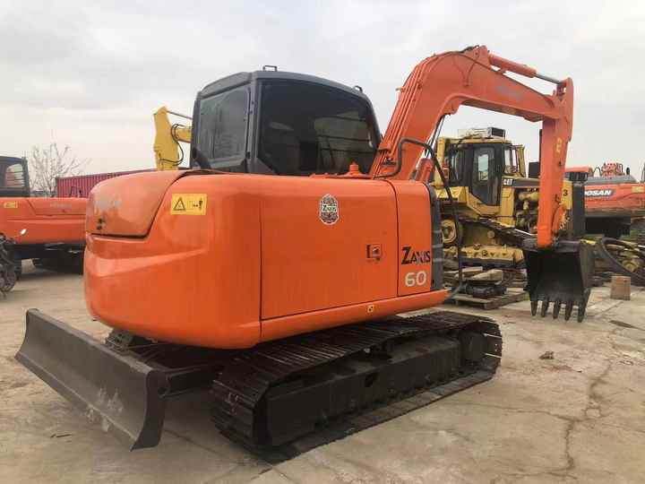 Cheap Price Hitachi ZX60 Used Excavator for Sale Used 6 Tons Hitachi Mini Excavator with Good Performance - Екскаватор: фото 4 Cheap Price Hitachi ZX60 Used Excavator for Sale Used 6 Tons Hitachi Mini Excavator with Good Performance - Екскаватор: фото 4