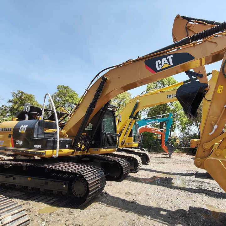 Durable Second Hand Machine Original Used Caterpillar Excavator CAT 330D2 USED 329D2 320D2 325D 315D Excavator - Гусеничний екскаватор: фото 1 Durable Second Hand Machine Original Used Caterpillar Excavator CAT 330D2 USED 329D2 320D2 325D 315D Excavator - Гусеничний екскаватор: фото 1