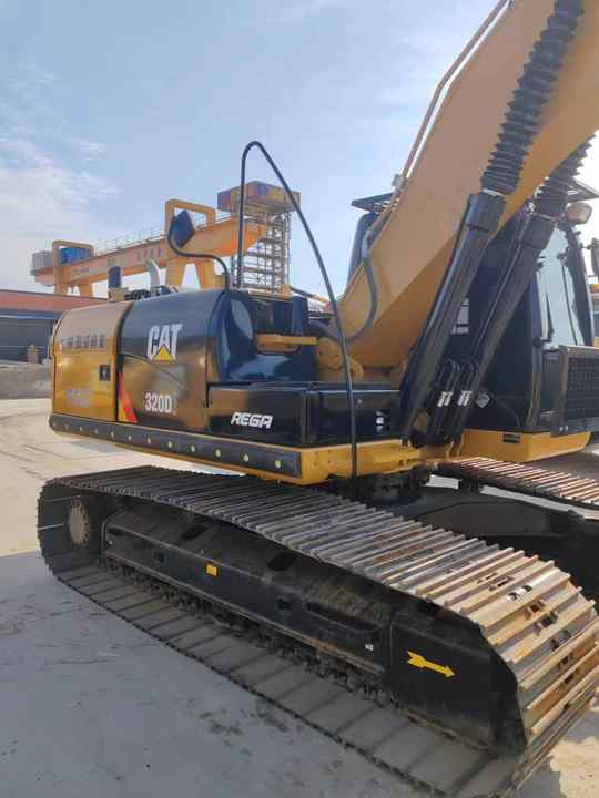 Durable Second Hand Machine Original Used Caterpillar Excavator CAT 330D2 USED 329D2 320D2 325D 315D Excavator - Гусеничний екскаватор: фото 5 Durable Second Hand Machine Original Used Caterpillar Excavator CAT 330D2 USED 329D2 320D2 325D 315D Excavator - Гусеничний екскаватор: фото 5
