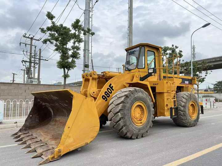 Heavy-Duty CAT980F Wheel Loader for Sale - Excavator Attachment Compatible | Export Ready - Колісний навантажувач: фото 4 Heavy-Duty CAT980F Wheel Loader for Sale - Excavator Attachment Compatible | Export Ready - Колісний навантажувач: фото 4