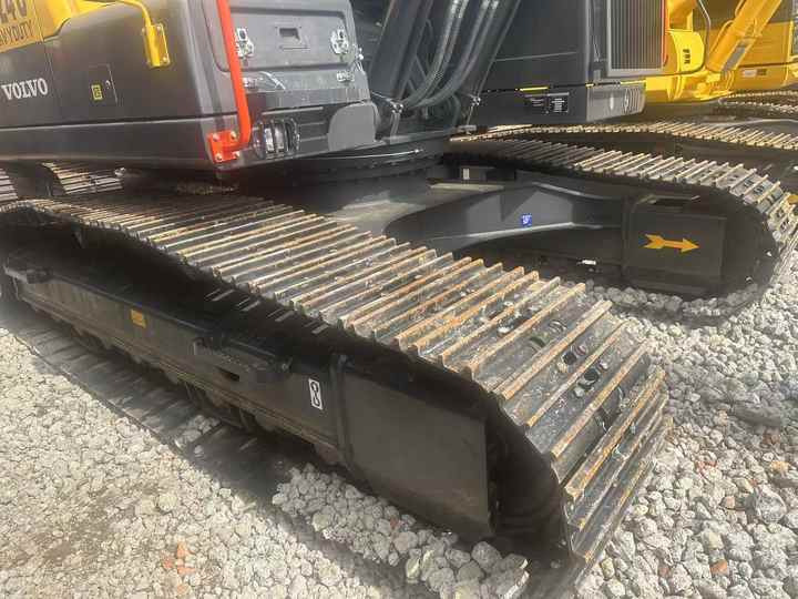 High Quality volvo EC240 Construction Machinery Low Hours 21ton Used volvo Excavator for Sale - Гусеничний екскаватор: фото 5 High Quality volvo EC240 Construction Machinery Low Hours 21ton Used volvo Excavator for Sale - Гусеничний екскаватор: фото 5