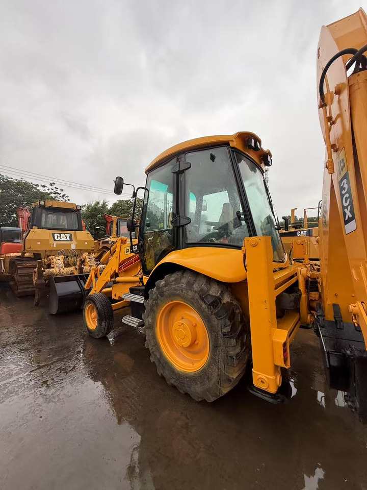 JCB 3CX - Колісний екскаватор: фото 2 JCB 3CX - Колісний екскаватор: фото 2