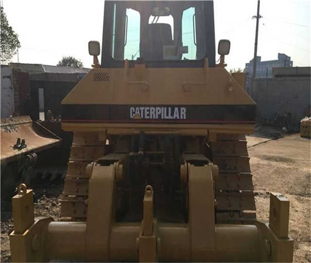 Low Price Cat D6m Original Made Dozer , Used Bulldozer Cat D6 D6m D6h D6g D6k , Original Bulldozer - Бульдозер: фото 5 Low Price Cat D6m Original Made Dozer , Used Bulldozer Cat D6 D6m D6h D6g D6k , Original Bulldozer - Бульдозер: фото 5