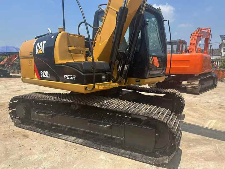 Low Working Time CAT 312D2 Excavator Caterpillar Used 15ton Cat312D2 No Reviews yet - Гусеничний екскаватор: фото 4 Low Working Time CAT 312D2 Excavator Caterpillar Used 15ton Cat312D2 No Reviews yet - Гусеничний екскаватор: фото 4