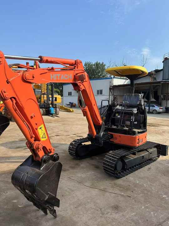 Mini 3-Ton Excavator used Hitachi ZX30 excavator with Excellent Performance and Low Price for sale! - Екскаватор: фото 5 Mini 3-Ton Excavator used Hitachi ZX30 excavator with Excellent Performance and Low Price for sale! - Екскаватор: фото 5