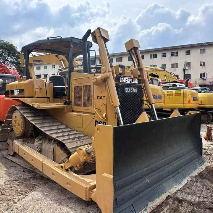 Original Caterpillar D6r Bulldozer Used Caterpillar D5 D6 D7 Bulldozer on Sale High Quality Caterpillar D6r Bulldozer - Бульдозер: фото 5 Original Caterpillar D6r Bulldozer Used Caterpillar D5 D6 D7 Bulldozer on Sale High Quality Caterpillar D6r Bulldozer - Бульдозер: фото 5