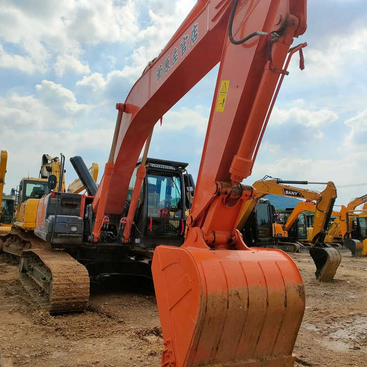 Original Japan Hitachi ZX240 Excavator Hitachi Excavator in Low Price for Hot Sale - Гусеничний екскаватор: фото 5 Original Japan Hitachi ZX240 Excavator Hitachi Excavator in Low Price for Hot Sale - Гусеничний екскаватор: фото 5