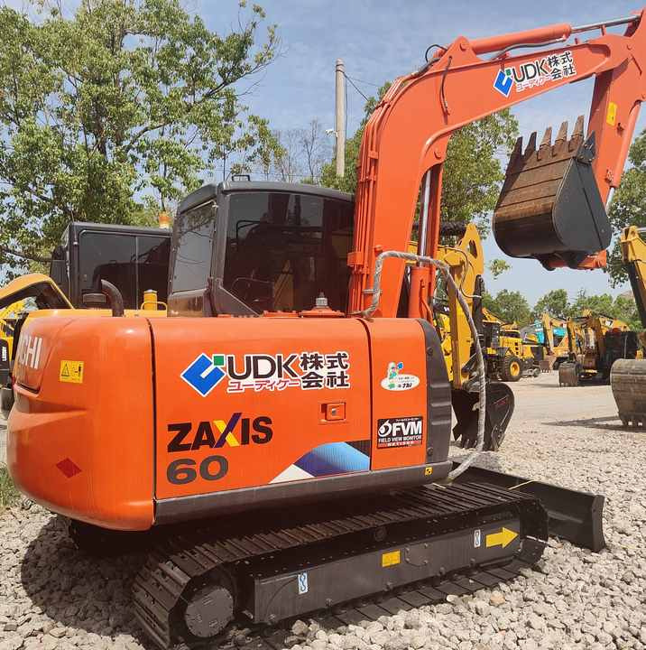 Original Japan Hitachi ZX60 Excavator Hitachi Excavator in Low Price for Hot Sale - Гусеничний екскаватор: фото 1 Original Japan Hitachi ZX60 Excavator Hitachi Excavator in Low Price for Hot Sale - Гусеничний екскаватор: фото 1